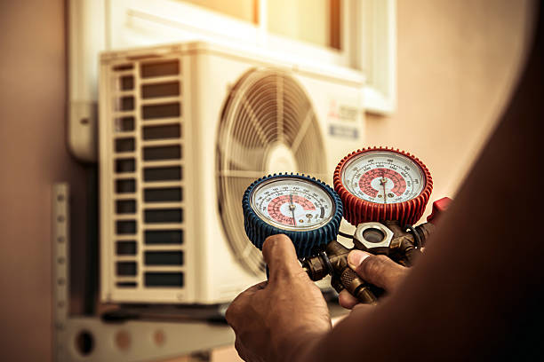 Professional Hvac technician working in Hudson, NC